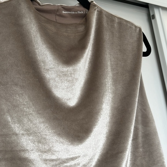 Abercrombie Paloma Velvet Top - Picture 6 of 6